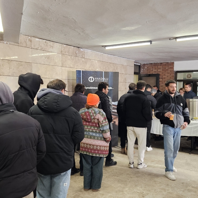 Anadolu Üniversitesi öğrencilerine ücretsiz ikram uygulaması başlattı