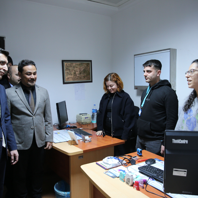 Bitlis'teki hastanelerde doktorlar gönüllü olarak mesai dışı poliklinik hiz...