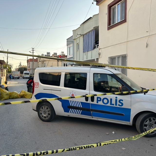 Mersin'de zehirlenme şüphesiyle hastaneye kaldırılan 2 çocuk hayatını kaybe...