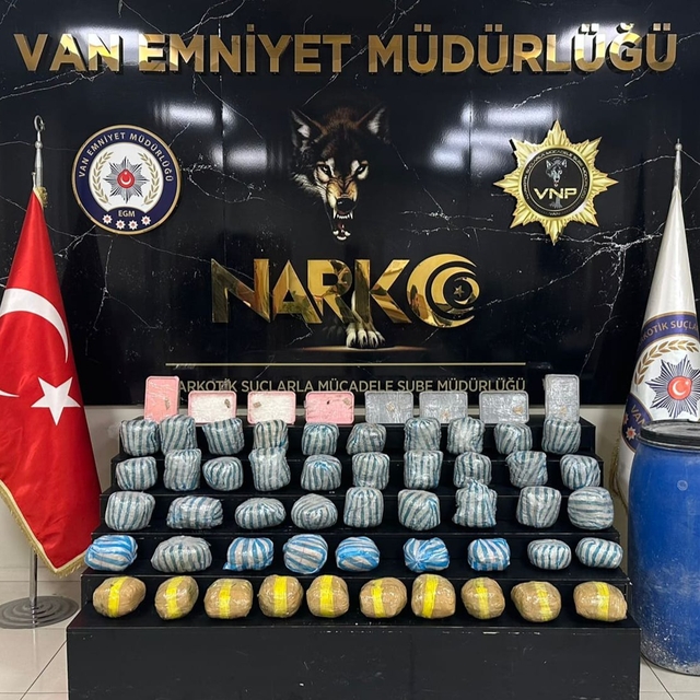 Van'da 36 kilo 200 gram uyuşturucu ele geçirildi