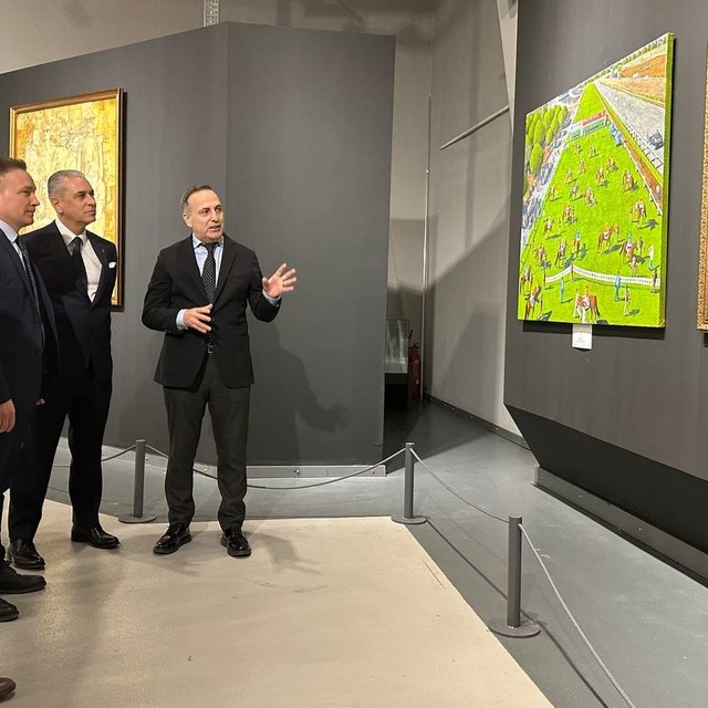 Türkiye Jokey Kulübü resim yarışmasının sergisi Antalya'da açıldı