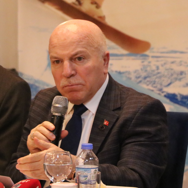 "Avrupa Kış Sporları Başkenti Erzurum 2025" bilgilendirme toplantısı yapıld...