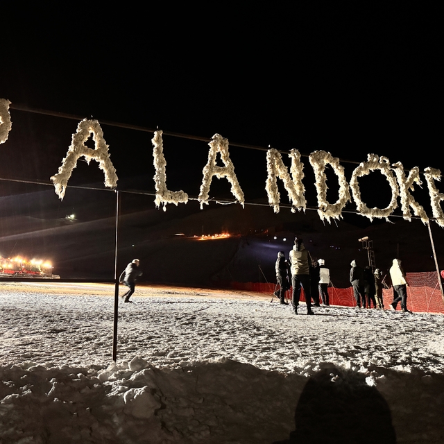 "2025 Avrupa Kış Sporları Başkenti" kapsamında Palandöken'de gösteriler yap...