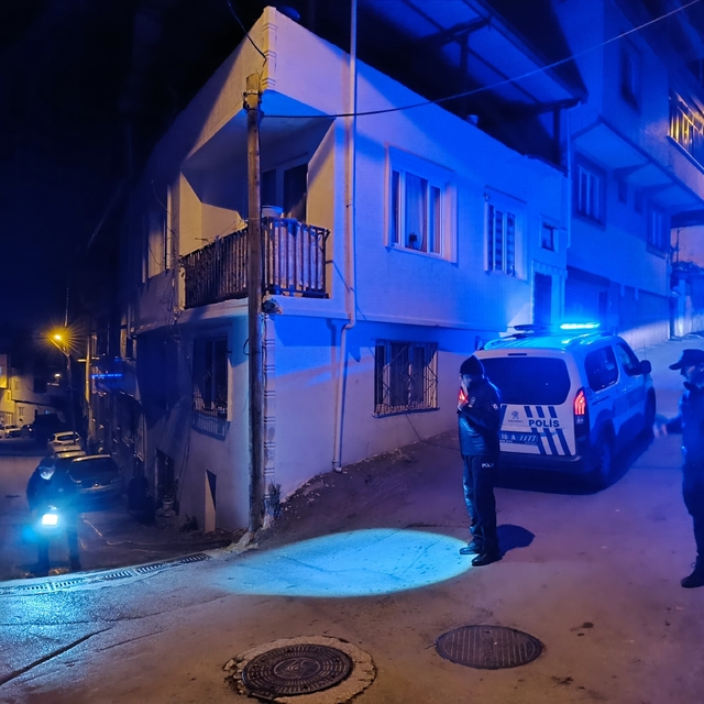 Bursa'da, sokakta yürürken silahlı saldırıya uğradı