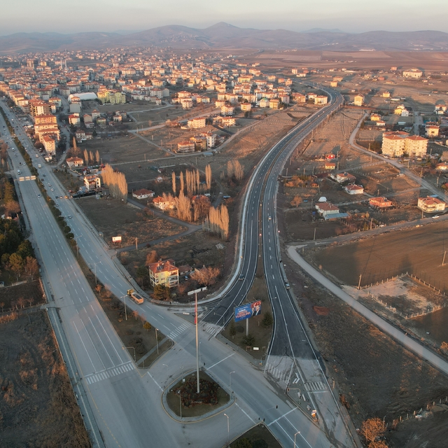Çubuk-Şabanözü kara yolunun yapımı tamamlanan bölümü trafiğe açıldı
