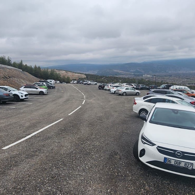 Muğla'da hastane otoparkı genişletilerek hizmete açıldı