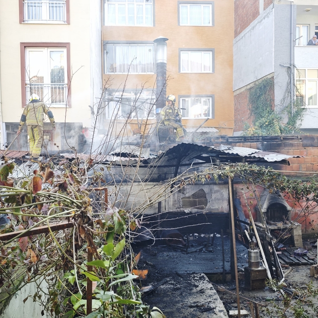 Bursa'da barakada çıkan yangın söndürüldü