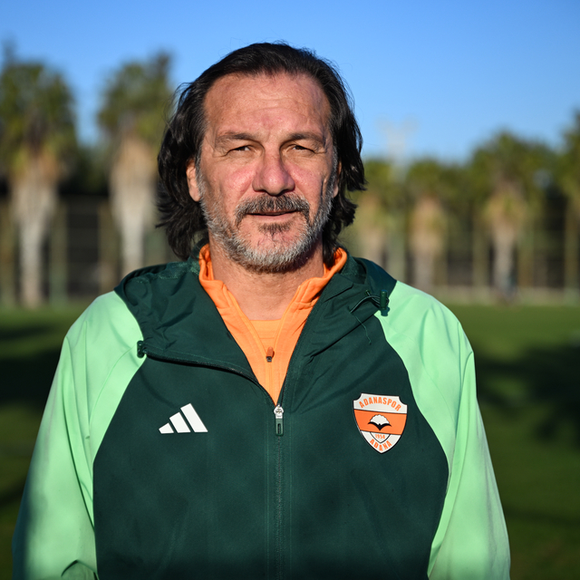 Adanaspor Teknik Direktörü Yusuf Şimşek, takımın hücum gücünü de geliştirme...
