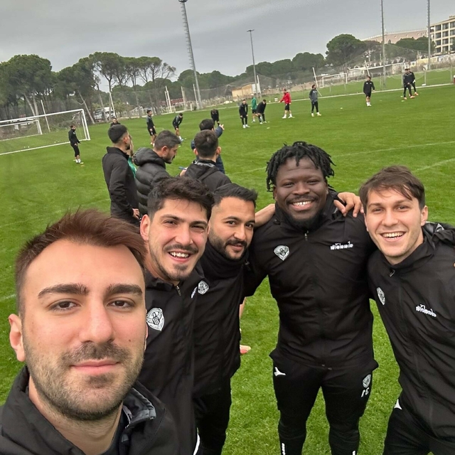 Nazillispor'da Muzaffer Taşkın'a Ganalı yardımcı geldi