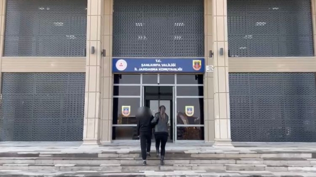 Şanlıurfa'da güvenlik güçlerinin ikna çalışmaları sonucu 1 kadın terörist teslim oldu