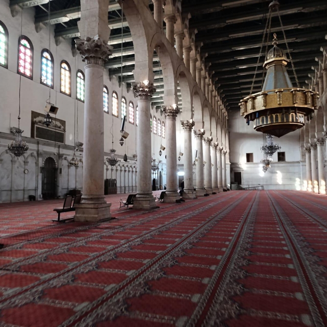 Şam'daki Emevi Camisi'nin halılarını Gaziantepli halıcılar yenileyecek