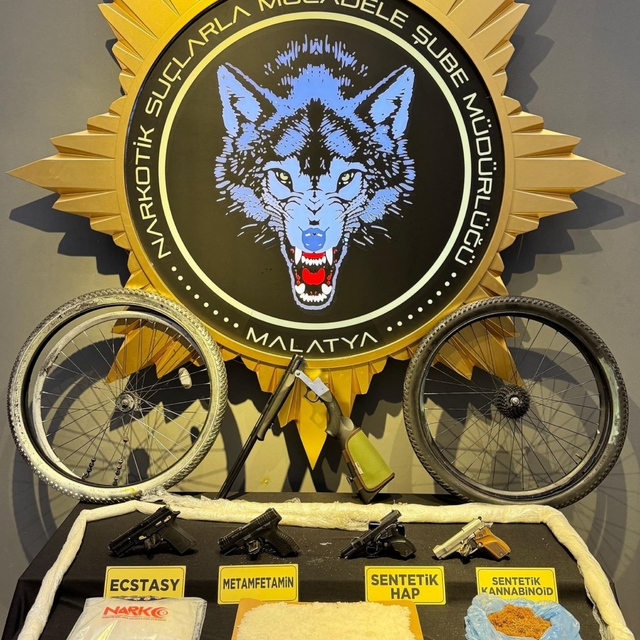 Malatya'da uyuşturucu operasyonunda yakalanan 14 zanlı tutuklandı