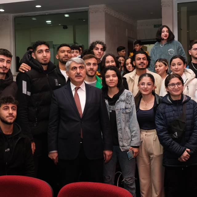 Mardin'de öğrencilere "Anayasa Mahkemesinin Bireysel Başvuru Süreci" anlatı...