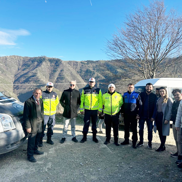 Yakakent'te öğrenci servisleri denetlendi