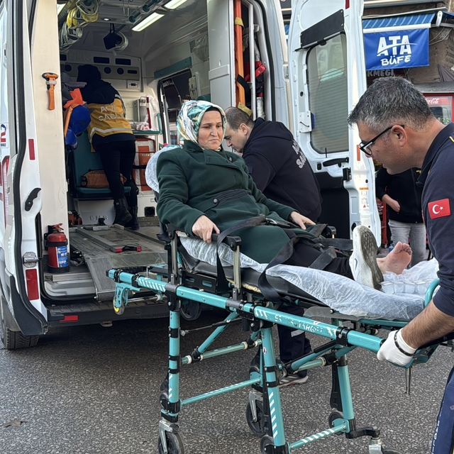 İçişleri Bakanı Yerlikaya, Hatay'daki Cilvegözü Sınır Kapısı'nda konuştu: (...