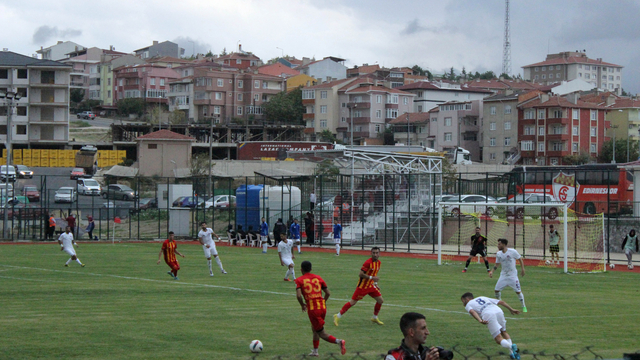 Edirnespor'da teknik direktör ve futbolcular sözleşmelerini feshetti
