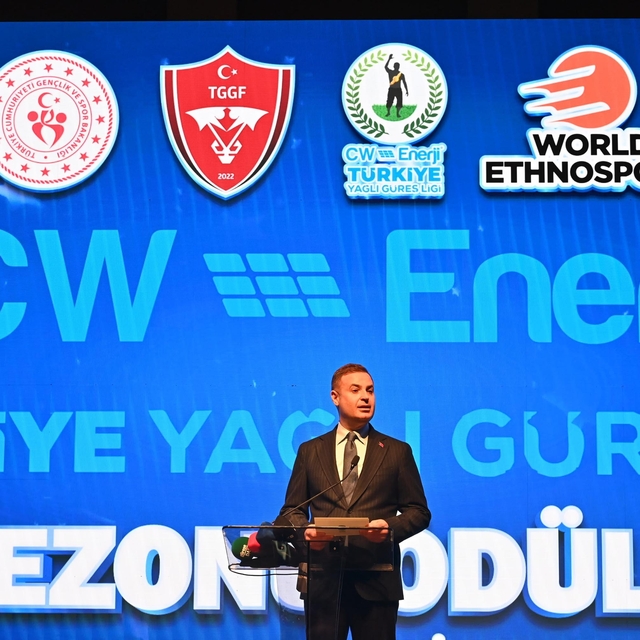 Balıkesirli pehlivanlara ödül