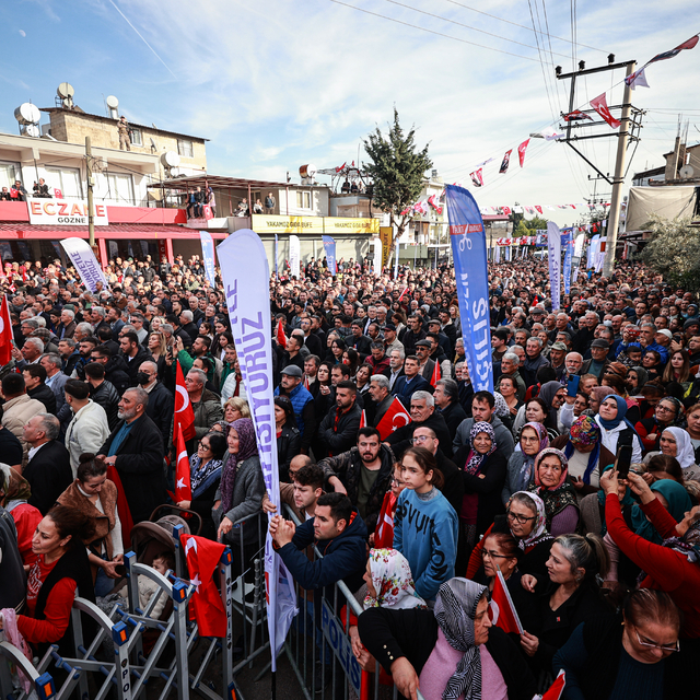 CHP Genel Başkanı Özel, Mersin'de toplu açılış töreninde konuştu: