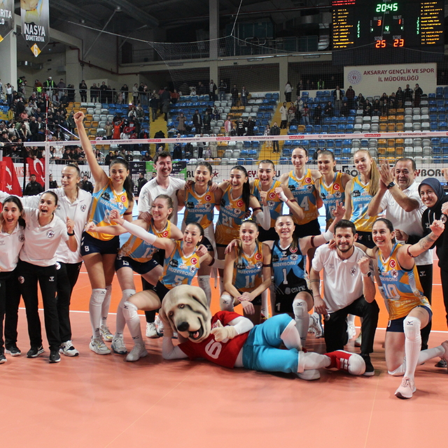 Kuzeyboru - Igor Gorgonzola Novara: 3-1