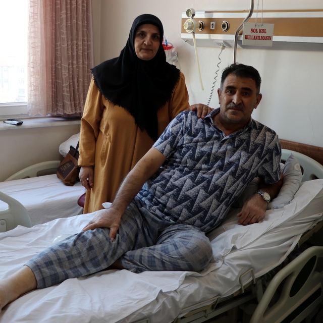 30 yıllık eşine yeni yıl hediyesi olarak böbreğini verdi