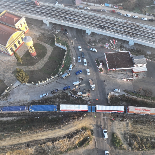 Edirne'de tren arızası nedeniyle Karağaç'a ulaşım bir süre sağlanamadı