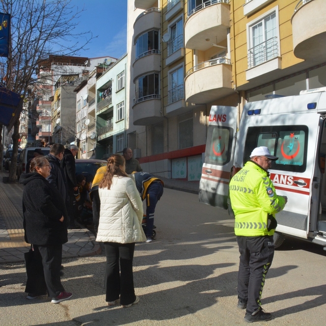 Bilecik'te otomobil çarptığı kişi yaralandı