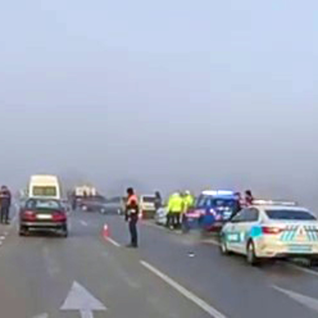 Karaman'da 13 aracın karıştığı zincirleme kaza: 7 yaralı