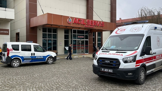 Çorum'da 12 öğrenci gıda zehirlenmesi şüphesiyle hastaneye kaldırıldı
