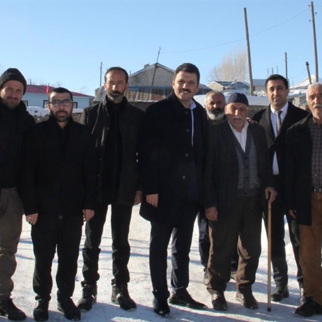 Karlıova Kaymakamı Gilan Kümbet köyünü ziyaret etti