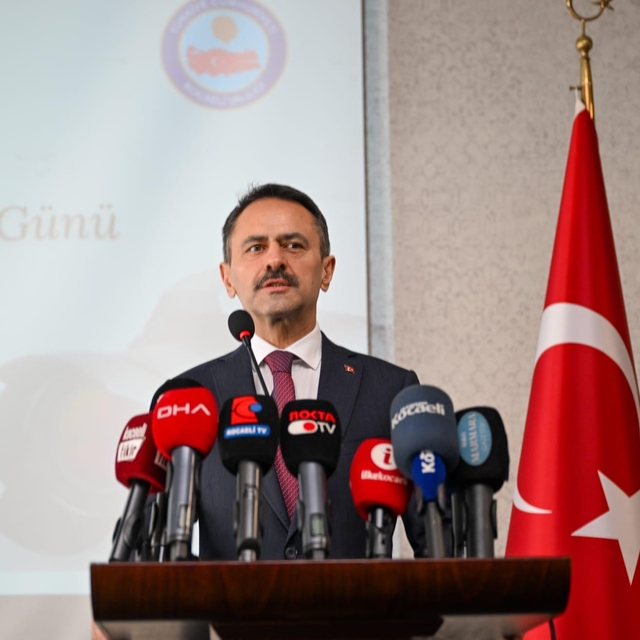 Kocaeli Valisi Aktaş, gazetecilerle buluştu