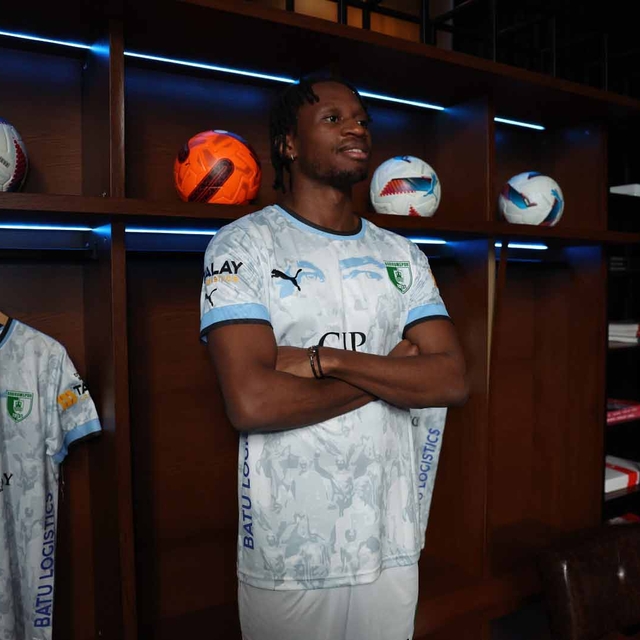 Bodrum FK, Okita'yı renklerine bağladı