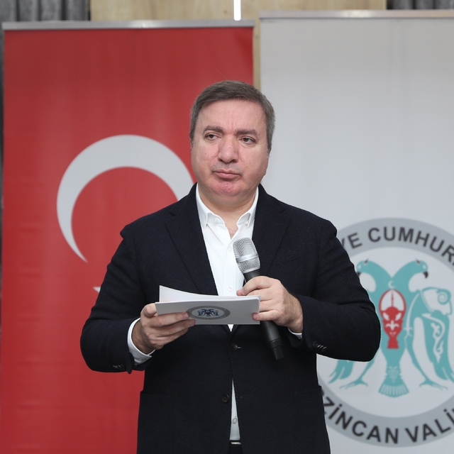 Erzincan Valisi Aydoğdu, basın mensuplarıyla bir araya geldi