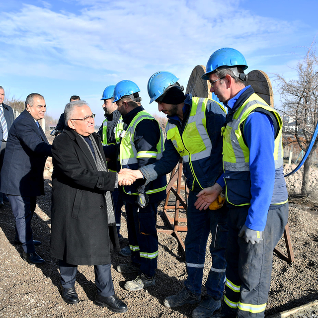Büyükkılıç, devam eden sondaj çalışmalarını inceledi
