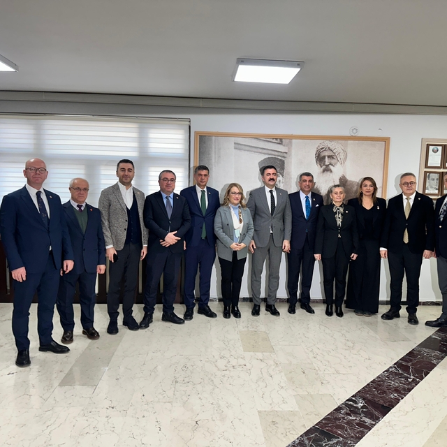 CHP'nin Çalışma Grubu heyeti, uzmanların deprem uyarısında bulunduğu Tuncel...