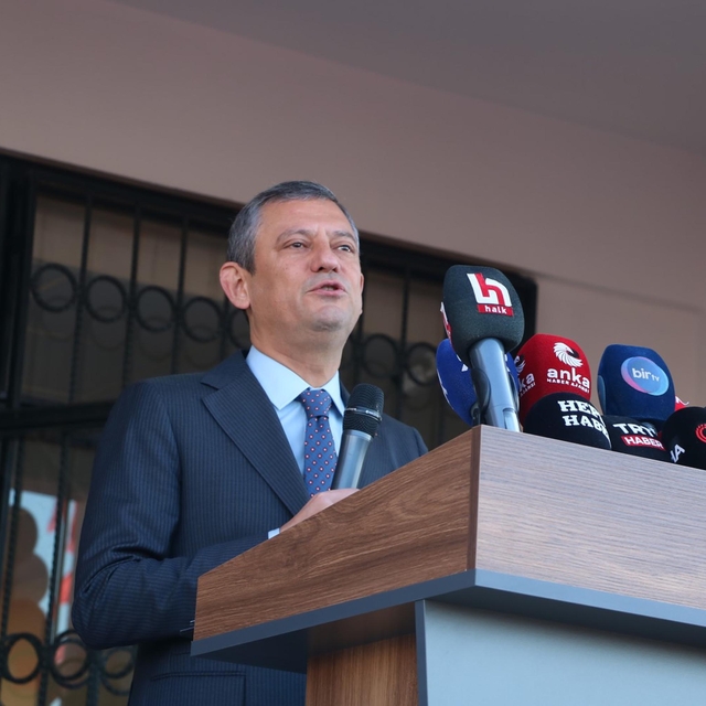 Özgür Özel: Gerçek beka sorunu bir ülkenin gençlerinin, gelişmiş ülkelerde...