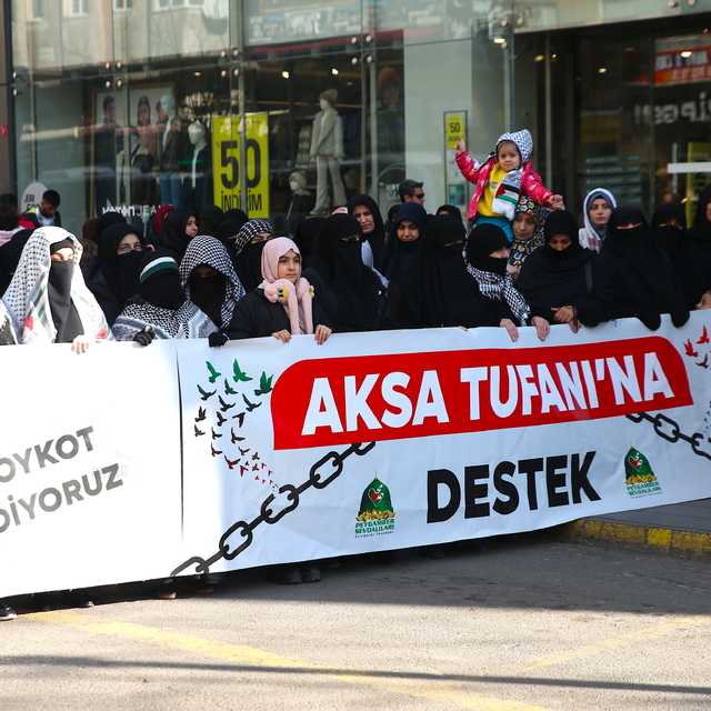 Diyarbakır'da İsrail'in Gazze'ye yönelik saldırıları protesto edildi