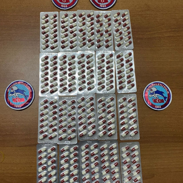 Manisa'da takside uyuşturucuyla yakalanan yolcu gözaltına alındı