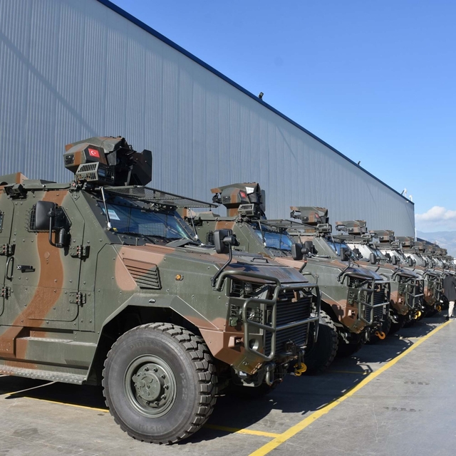 BMC'in ürettiği yerli ve milli motorlu taktik tekerlekli zırhlı araçlar TSK...