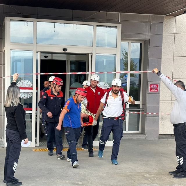 Bolu'da 3 yılda 530 bin 114 kişiye afet farkındalığı eğitimi verildi