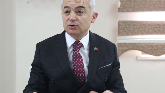 Kırklareli Valisi Turan, 10 Ocak Çalışan Gazeteciler Günü'nde gazetecilerle buluştu
