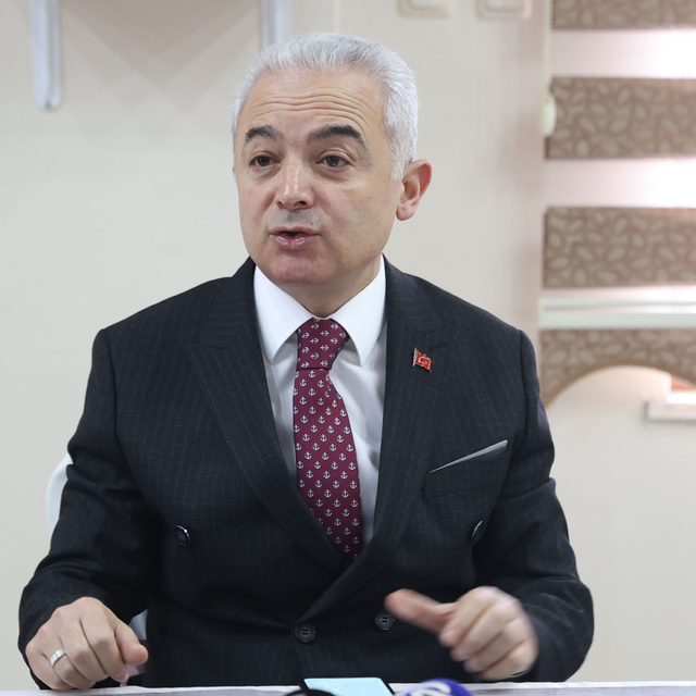 Kırklareli Valisi Turan, 10 Ocak Çalışan Gazeteciler Günü'nde gazetecilerle...