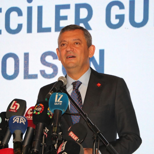 Özgür Özel: Gerçek beka sorunu bir ülkenin gençlerinin, gelişmiş ülkelerde...