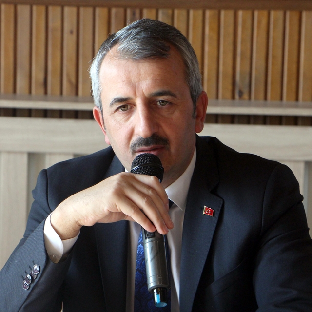 Vali Sezer: Edirne'de yasadışı göçte önceki seneye göre yüzde 90 azalma var