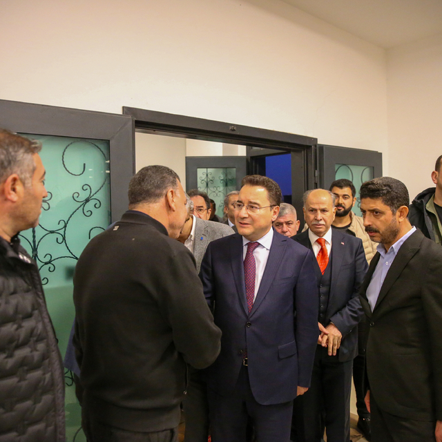 DEVA Partisi Genel Başkanı Babacan, Diyarbakır'da çeşitli ziyaretlerde bulu...