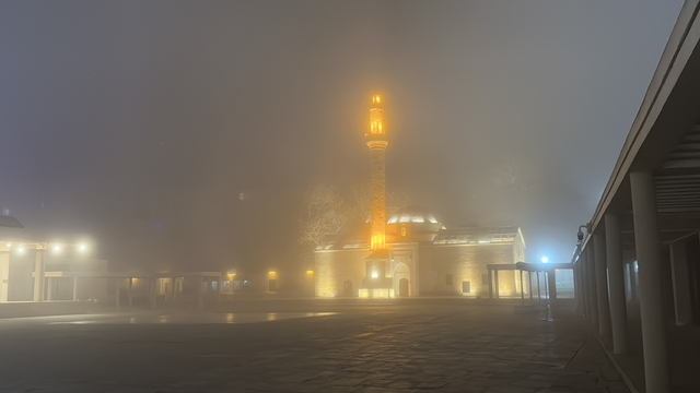 Kırşehir'de sis etkili oldu