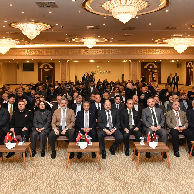 Vefat eden AA muhabiri Yasin Dikme ve gazeteciler Şanlıurfa'da anıldı