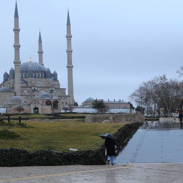 Edirne ve Kırklareli'nde sağanak etkili oldu