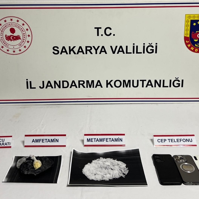 Sakarya'da uyuşturucu operasyonunda 2 zanlı tutuklandı