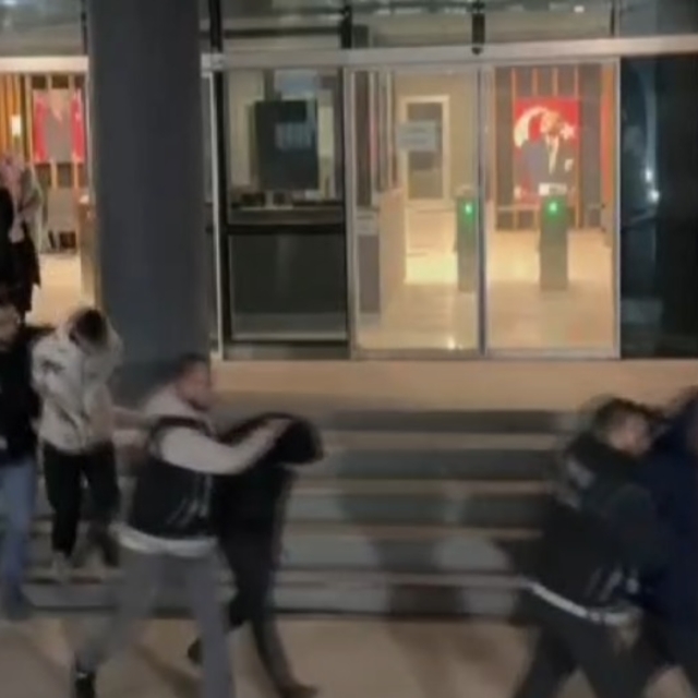 Bursa'da uyuşturucu satıcılarına operasyon: 58 tutuklama