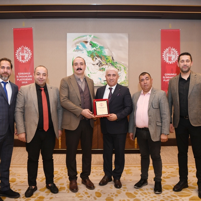 Antalya'daki Çorumlu İş İnsanları Platformu üyeleri bir araya geldi